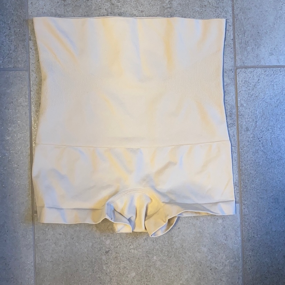Maidenform shapewear size M